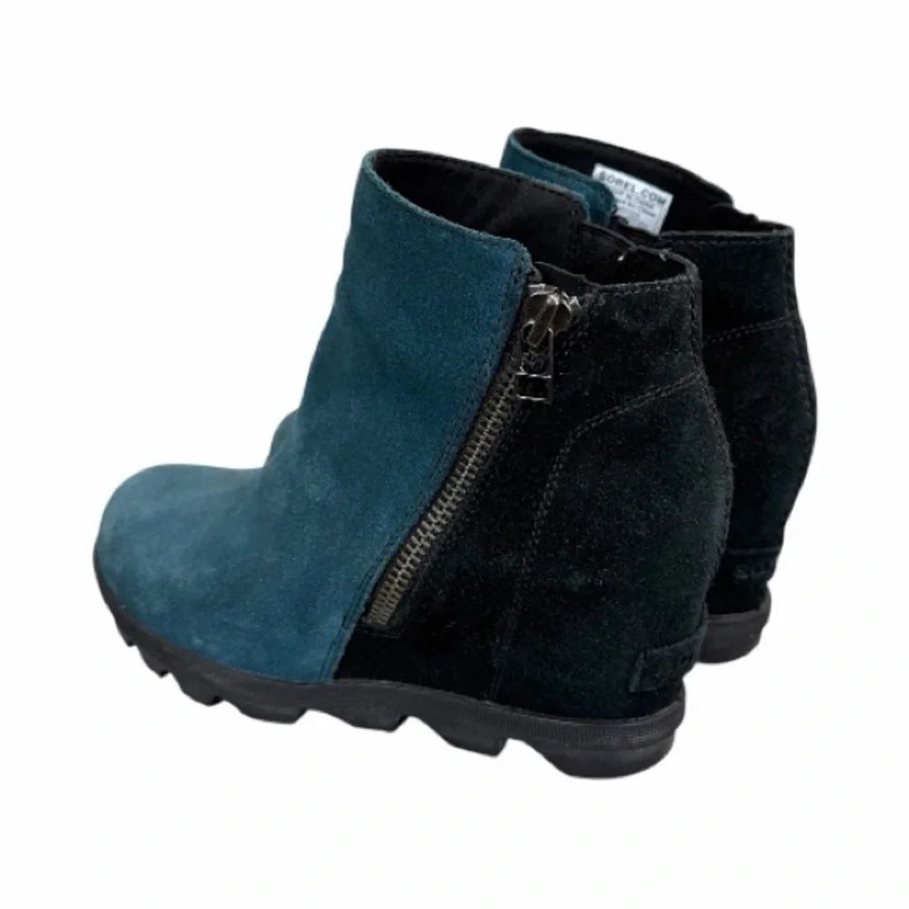Sorel Joan of Arctic Wedge Booties Dark Seas Blue Suede Size 7 Gorpcore Urban